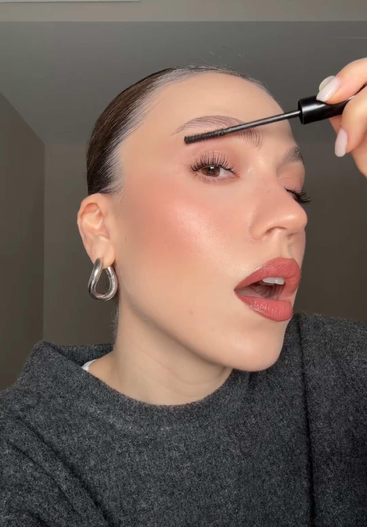 henüz piyasaya çıkmamış bir ürünü de denemedim demem 🤡 @Lancôme #lashidole #mascara *reklam 