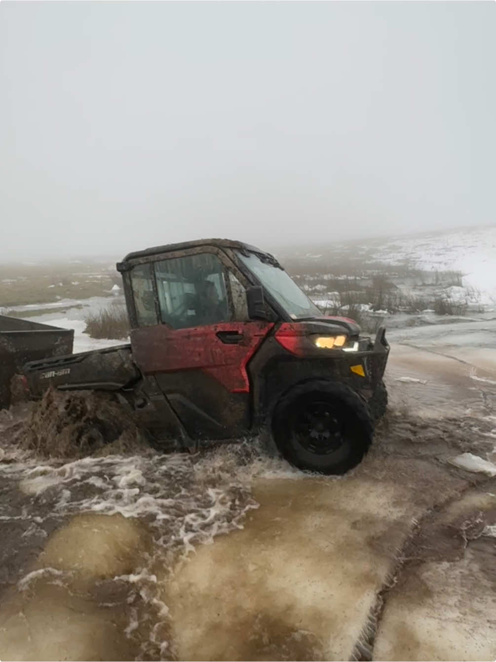 The canam showing us why it’s the best machine for the job. @Can-Am Off-Road @Guy Machinery 🚜 #canamoffroad #farming #fyp #offroading 