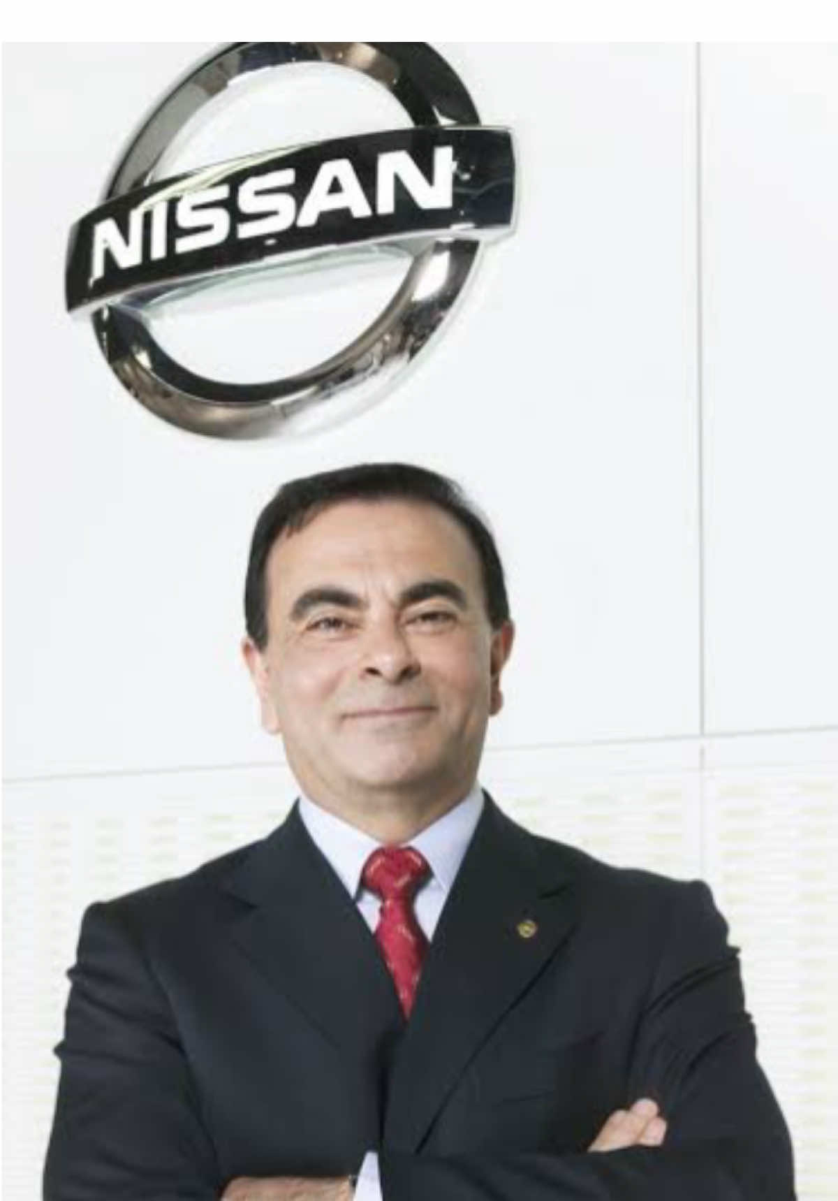 اشهر عربي في عالم العربيات 🇱🇧. #ahmadkorshom #gearheads #أحمد_قرشم #carlosghosn #nissan #كارلوس_غصن 