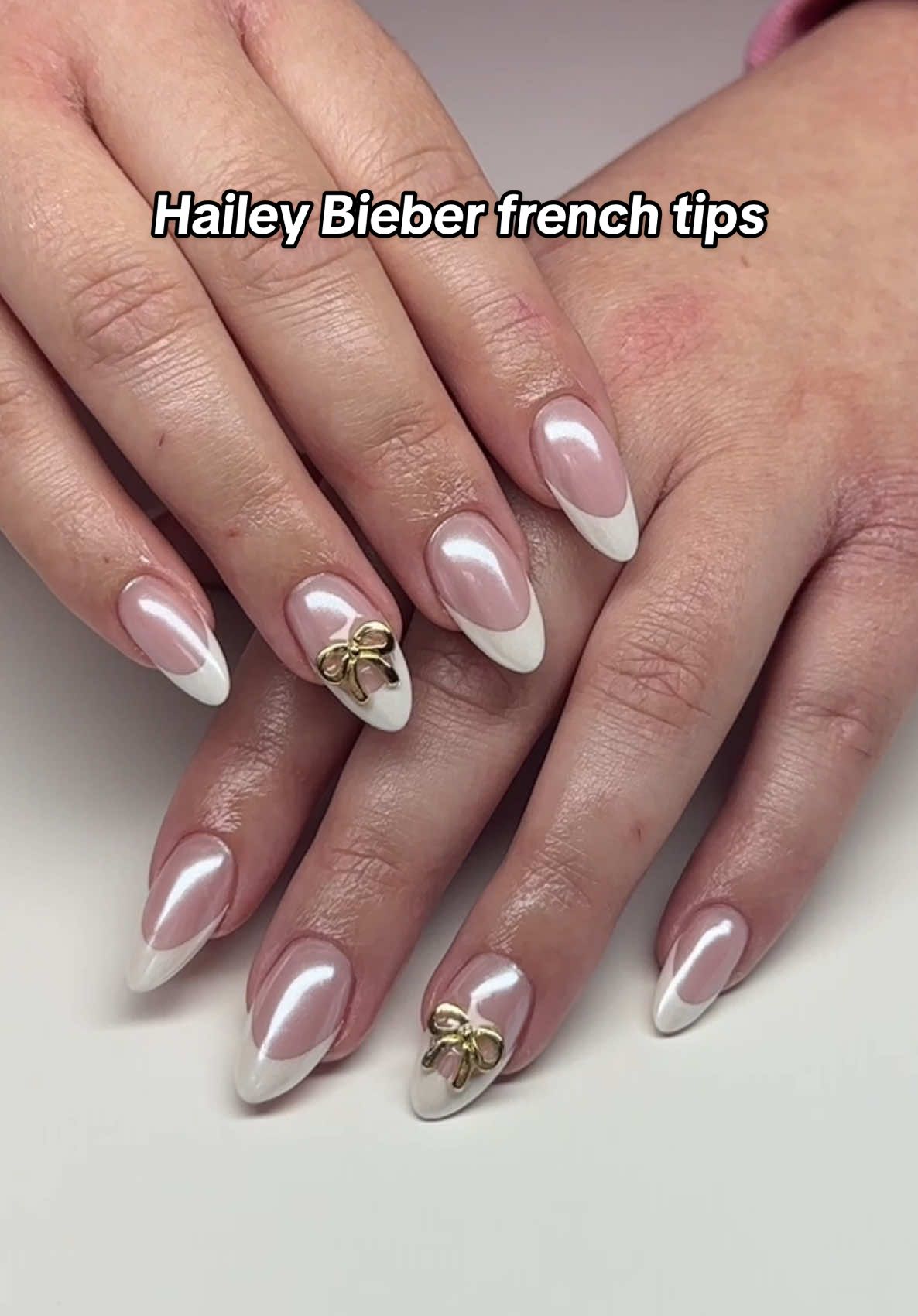 was haltet ihr von dem trend?🤔 #haileybiebernails#glazeddonutnails#chromenails#frenchtip (Anzeige) 