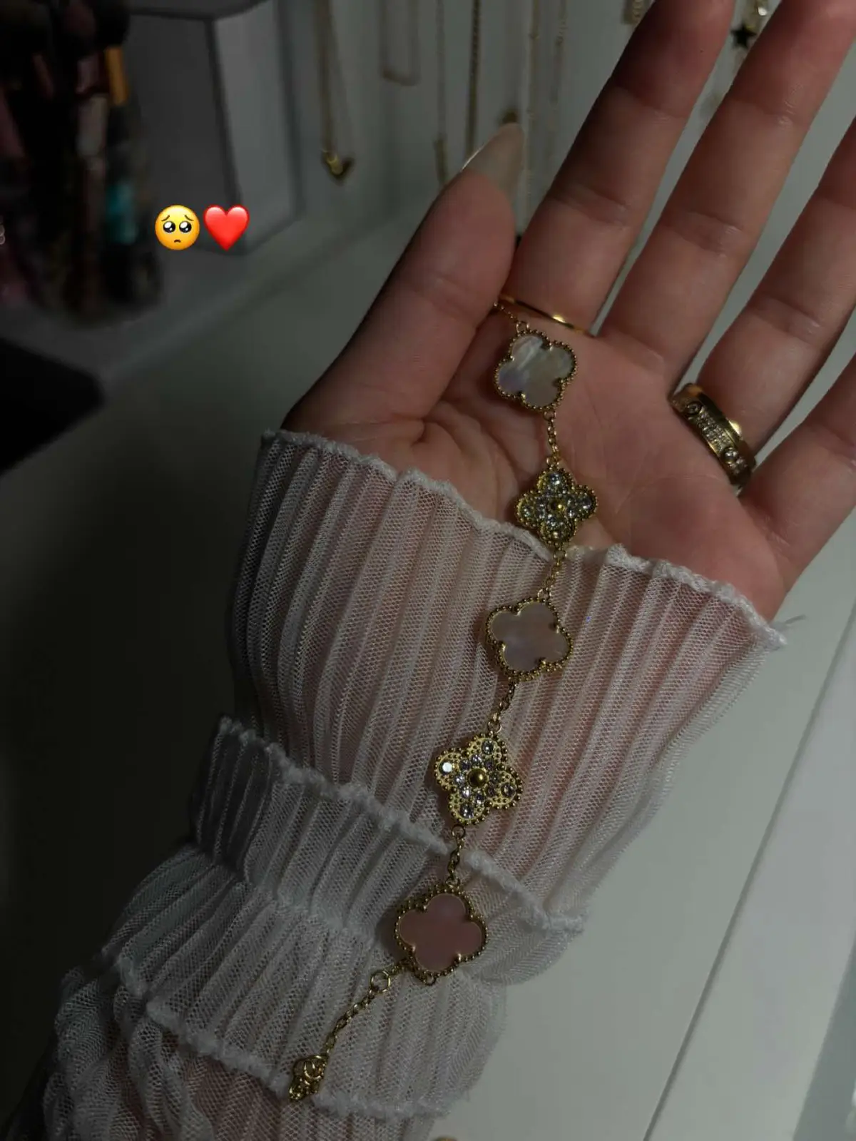 Obsessed with these bracelets💗✨  #fyp #viral #foryou #voorjou #fy #voorjoupagina #fürdich #foryoupage #viraal #trend #trendy #goviral #viraal #gold #jewelry #trendy #pourtoi 