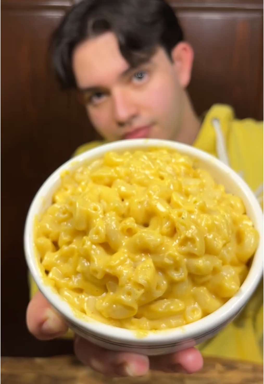 Cocina para flojos #5  Mac and cheese que quedan otp 😮‍💨 Ingredientes: 200g de pasta 50g de harina 50g de mantequilla  200g de queso  poner leche a ojo #cocinaparaflojos #macandcheese #queso #jfsanudo #fransañudo 