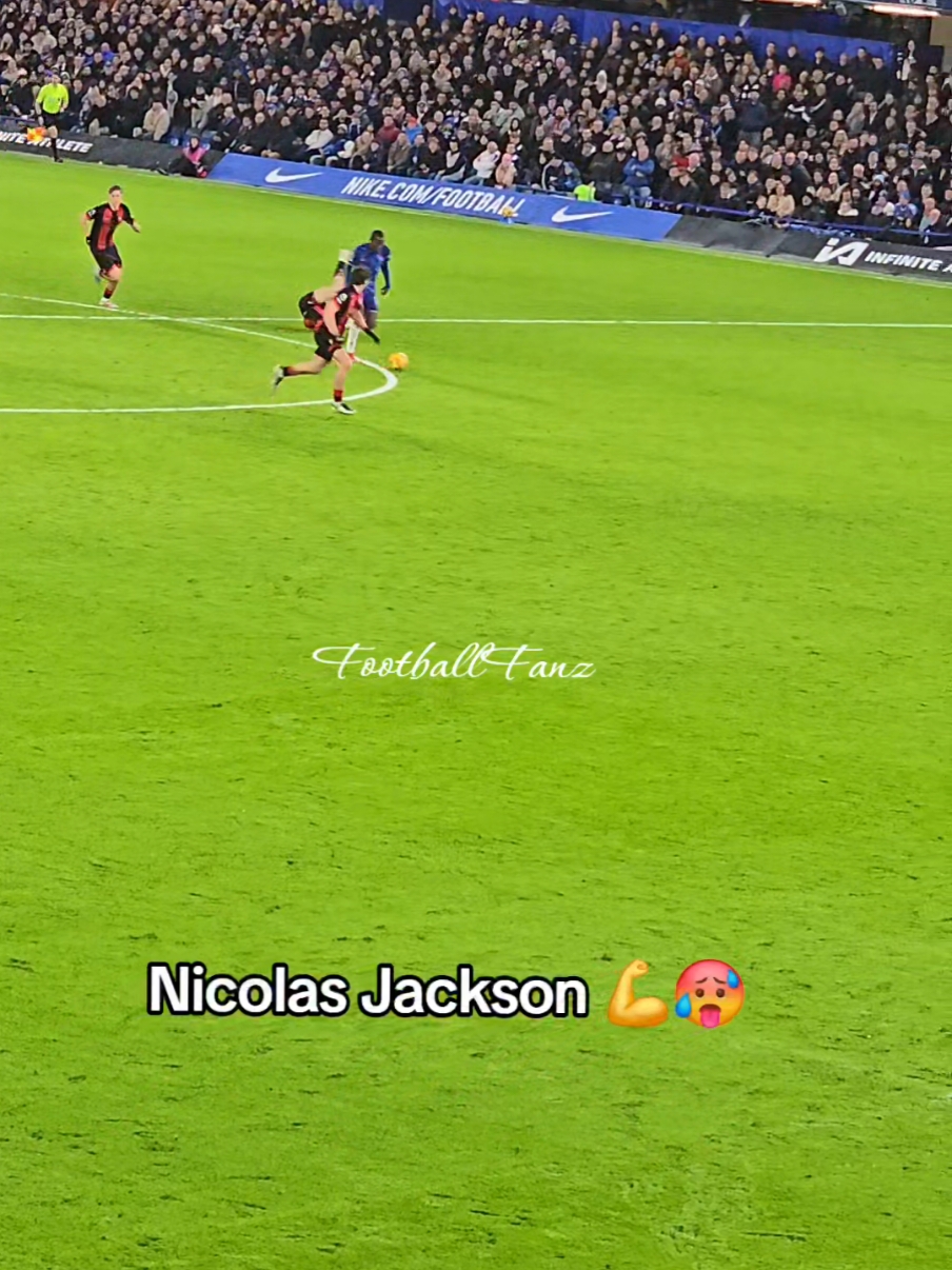 Nicolas Jackson is one of the best striker in PL at the moment ! What a chance it was! #PremierLeague #Chelsea #chelseafc #bournemouth #afcbournemouth #nicolasjackson  #chelseafcvsBournemouth #football #futbol #Soccer #epl 