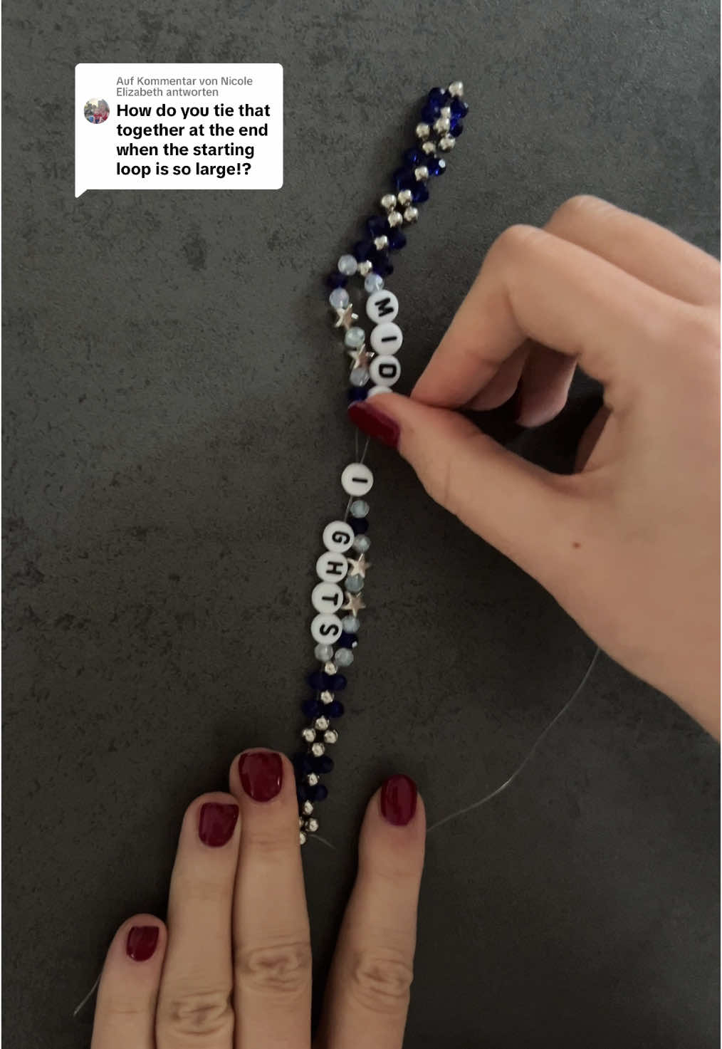 Antwort auf @Nicole Elizabeth #tutorial #beads #handmadejewelry #SmallBusiness #viral #fyp #friendshipbracelets #beadsjewelry #handmade #bracelettutorial #makethefriendshipbracelets #stepbystep #tylorswift #diybracelet #braceletmaking #erastour #ttpd #thetorturedpoetsdepartment 