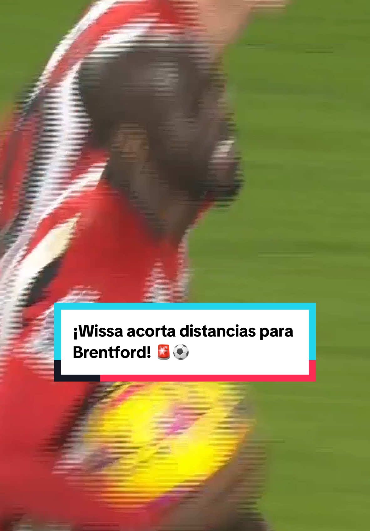 💪 ¡BRENTFORD NO SE DA POR VENCIDO!  Yoane Wissa marca el primero para los locales y se acercan en el marcador ⚽️ #Brentford 1-2 #ManchesterCity  #LigaPremierTD #PremierLeague #gol #futbol #Soccer 