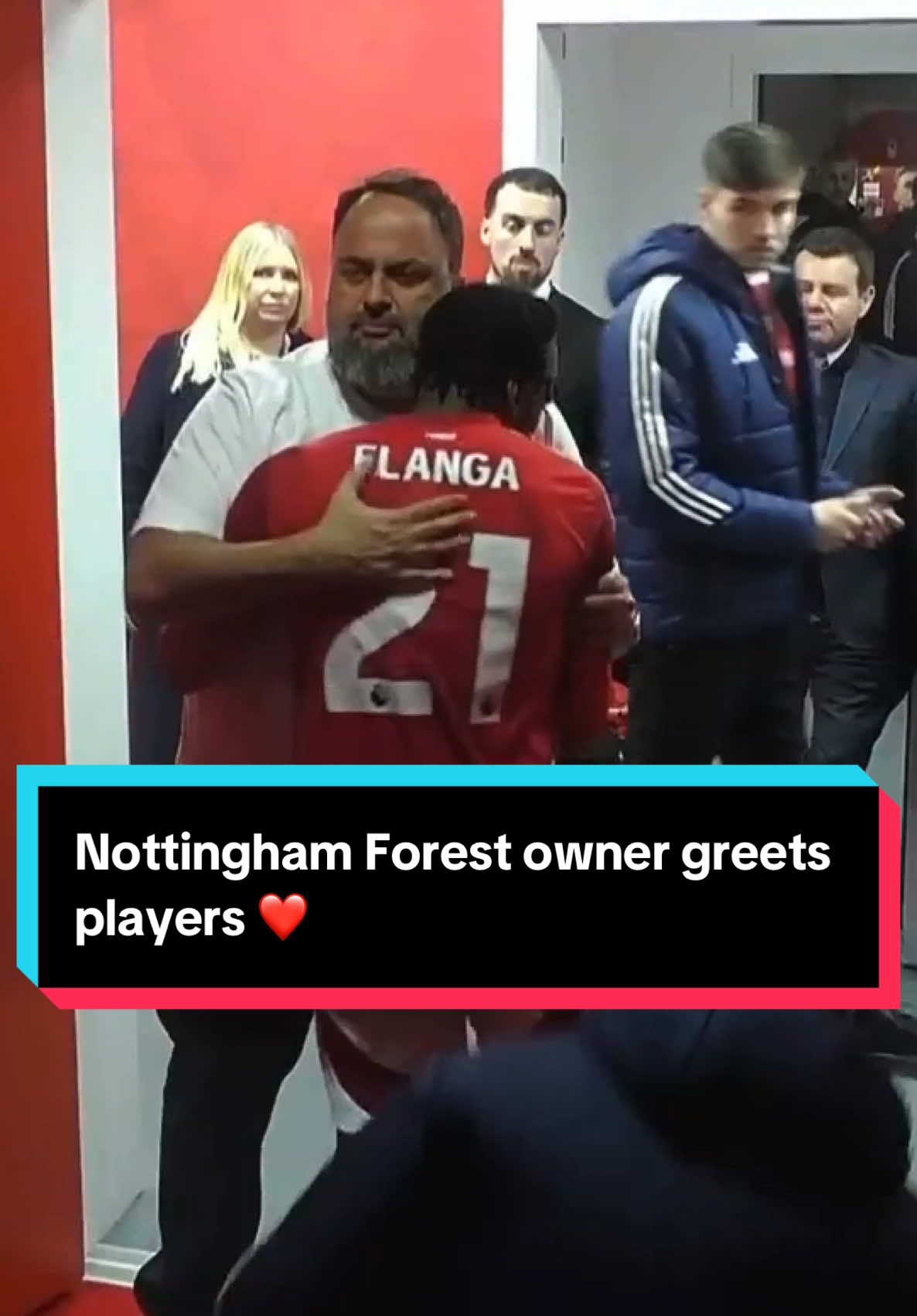 Nottingham Forest owner Evangelos Marinakis greeted his players following their 1-1 draw with Liverpool 🤝❤️ #nottinghamforest #PremierLeague 