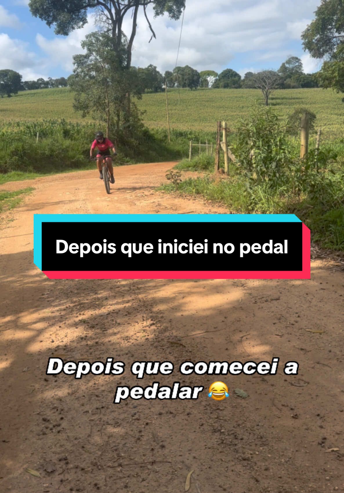 Ser feliz em cima da bike é o que importa. 😂😂😂 #motivation #pedalar #road #saudeebemestar #biker #mtblove #meninasquepedalam #strava 