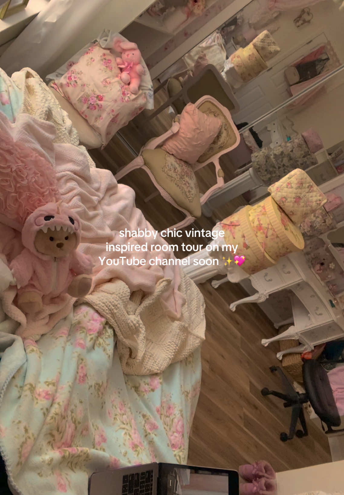 don’t forget to subscribe! link in bio or search princess-sleeps-here  #room #RoomTour #roomaesthetic #roomdecoraesthetic #vintage #vintageaestheticvibes #vintagestyle #cuteroom #shabbychic #shabbychicdecor #shabbychicstyle #bedroom 