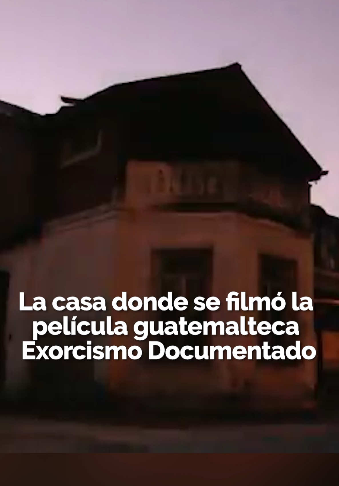 Una casa en la Zona 10 de la Ciudad de Guatemala de la que tal vez no conocías su historia. 😰 El grupo de investigación paranormal, Guatespantos, hizo una exploración hace algunos años y aquí te contamos más. 👻 ¿Te animarías a entrar? 👀 #guatemala #exorcismodocumentado #paranormal