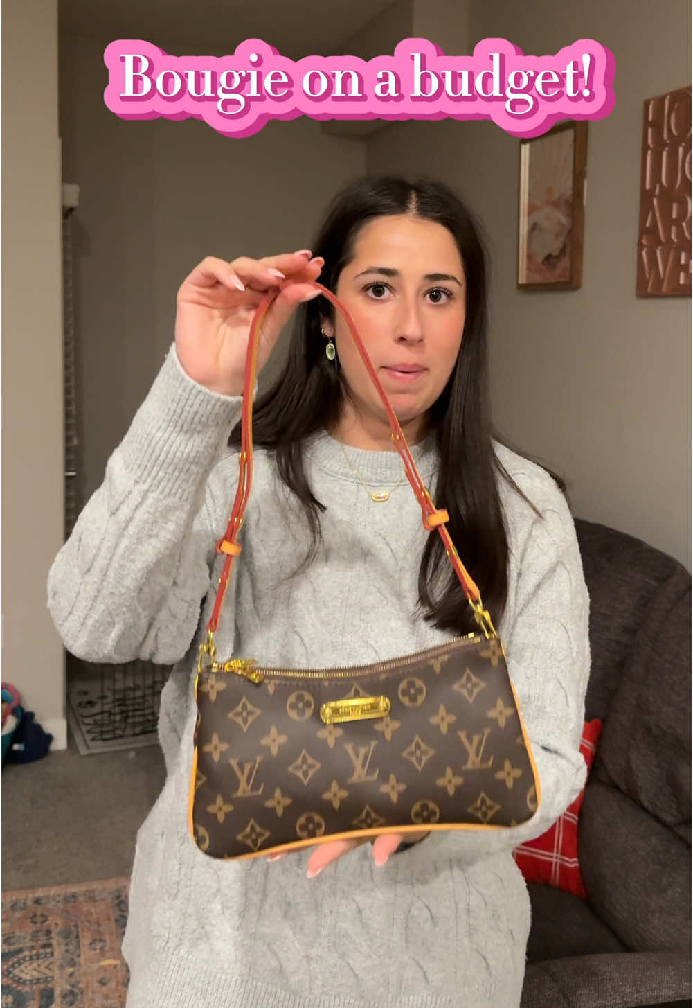 The most perfect bag, so obsessed! 🔗 in bio to get your own! #GorChic #GorChicunboxing #GorChichaul #haul #bougieonabudget #winter #bougie #winterfashion #giftideas #getthebag 