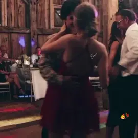 Y Siempre Estoy Soñando Con Tus Besos💃🥰#rolitas✨🎧❤️🦋💋👑 #viral_video #viral #apoyotiktok #popular #bailable 