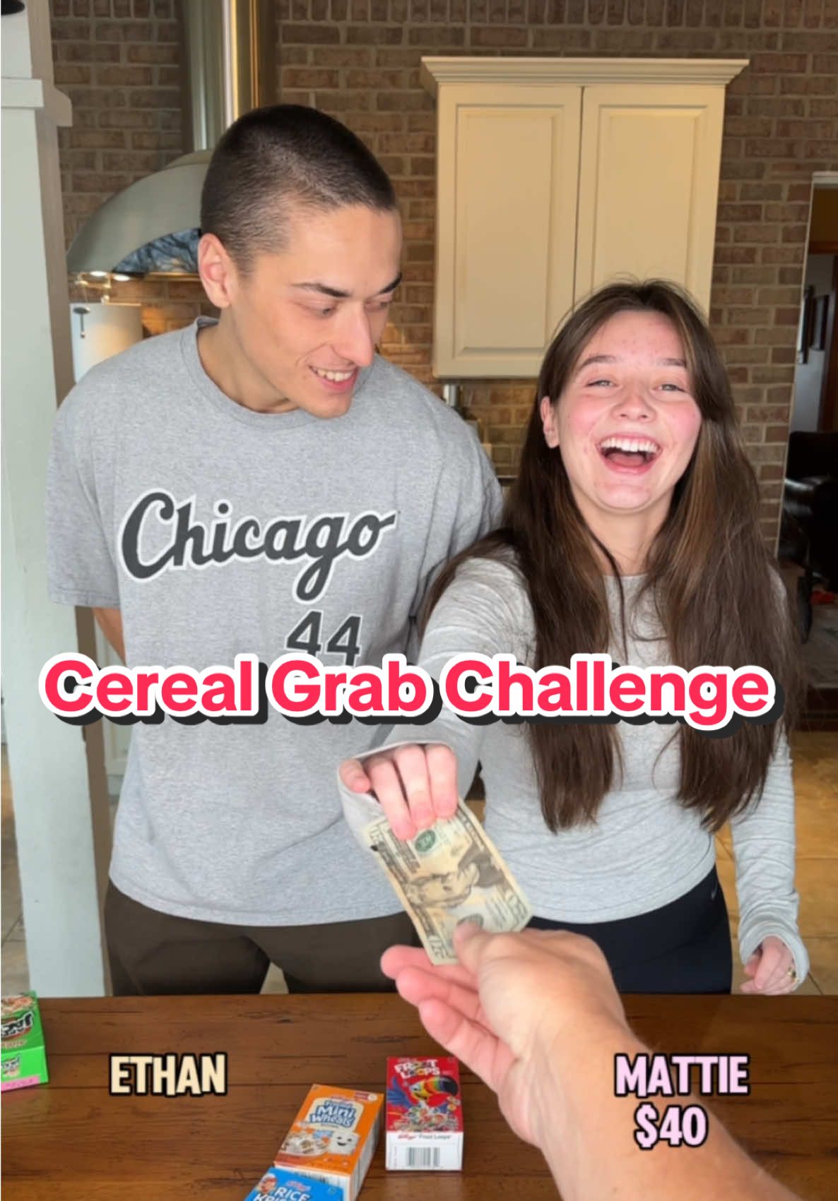 Cereal grab challenge!! #familygamenight #FamilyFun #fungame #reflexchallenge 