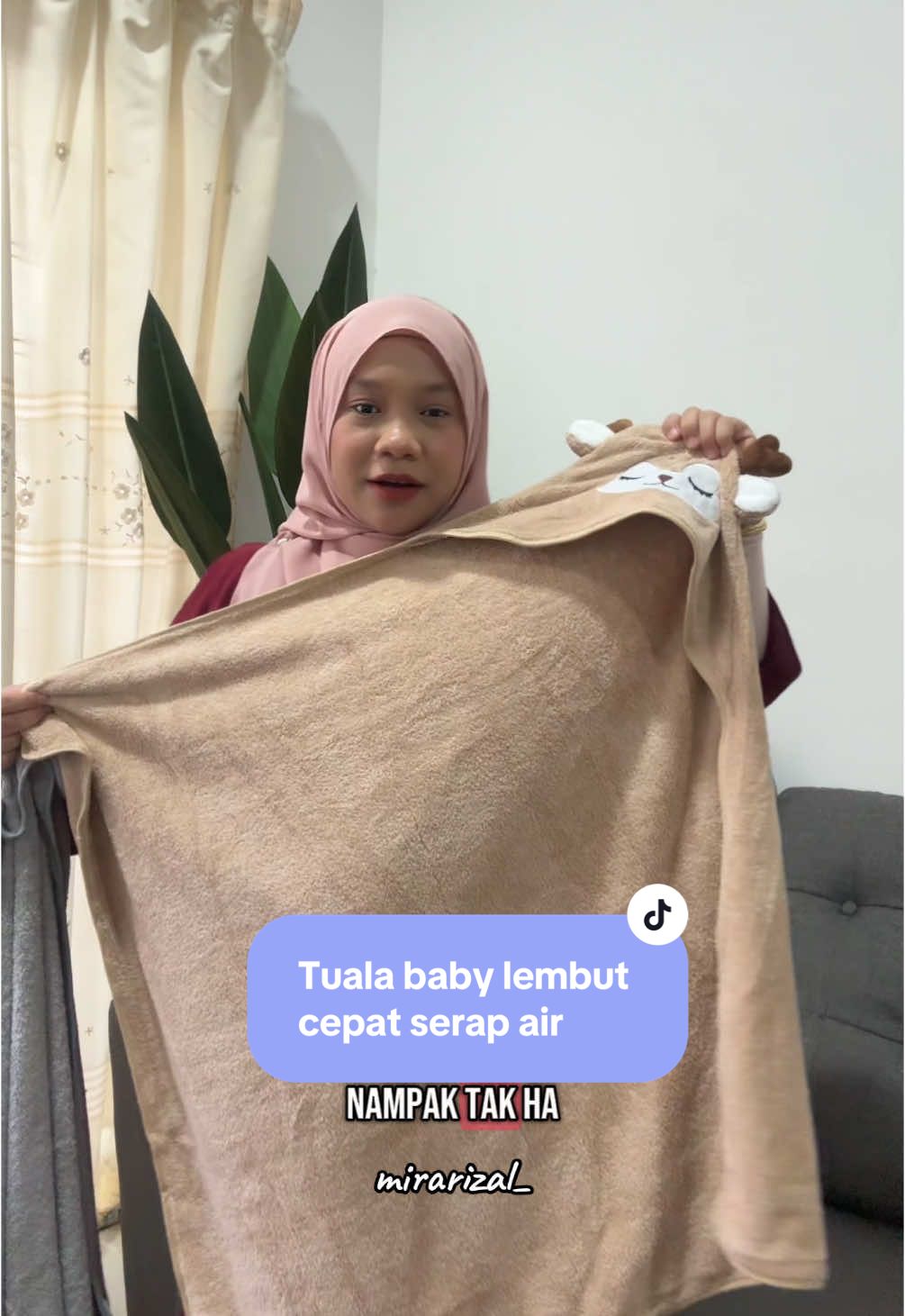 Towel dr newborn sampai la baby besar pon dia still boleh pakai. Dahla comel serap air pulak tu😍  #towelbaby #tualababy #tualanewborn #newborn #towel #mirarizal_ #baby 