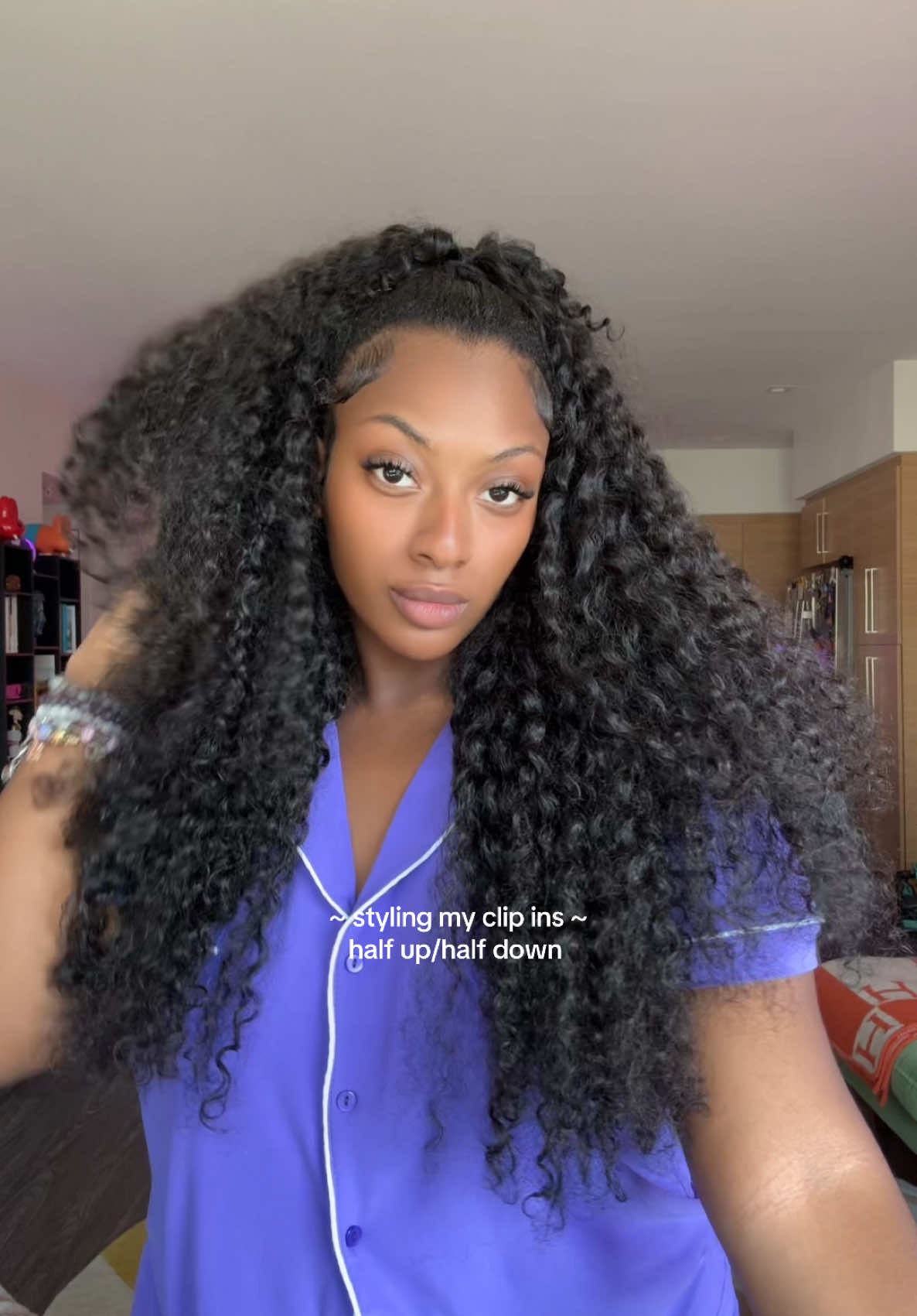 here’s another way I’ve been styling these clip ins from @Luvmehair 🥰❤️🎀  #fyp #beauty #grwm #hairtok #blackgirlhairstyles #curlyhairstyles #naturalhair #Luvmeclipin #luvmemessycurl #clipinfornaturalhair   #luvmeforyou #luvme #luvmehair #TikTokShop #tiktokmademebuyit #luvmehairreview #fashionlookbook 