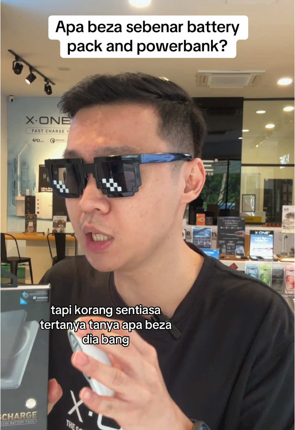 “Kenapa iphone battery charge naik”  “Apa beza battery pack dengan powerbank” “Saya confuse macam mana battery pack berfungsi” Video ini akan jawab persoalan korang! #xoneasia #batterypack #powerbank #magneticpowerbank 