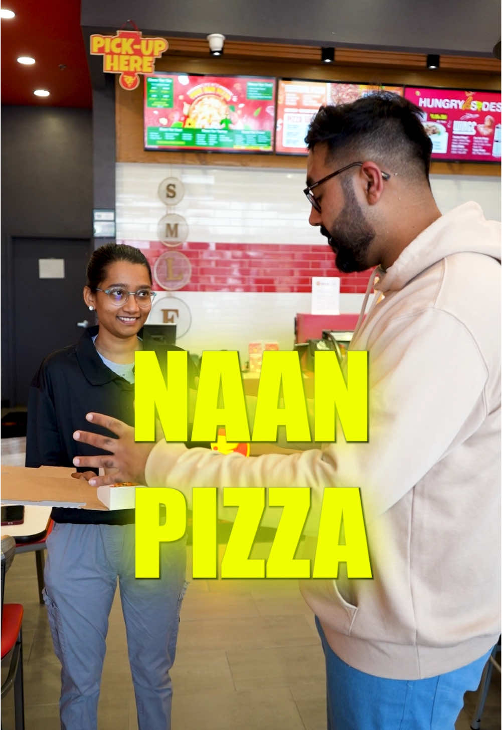 Naan Pizza #trending #fypシ゚viral #audio #jersey #nj #audio #pizza #philly #restaurant #date #night #day #delaware #pizza #food #foodblog #5jabmarketing #influencer #pizzatwistcherryhill #halal #gunna #music