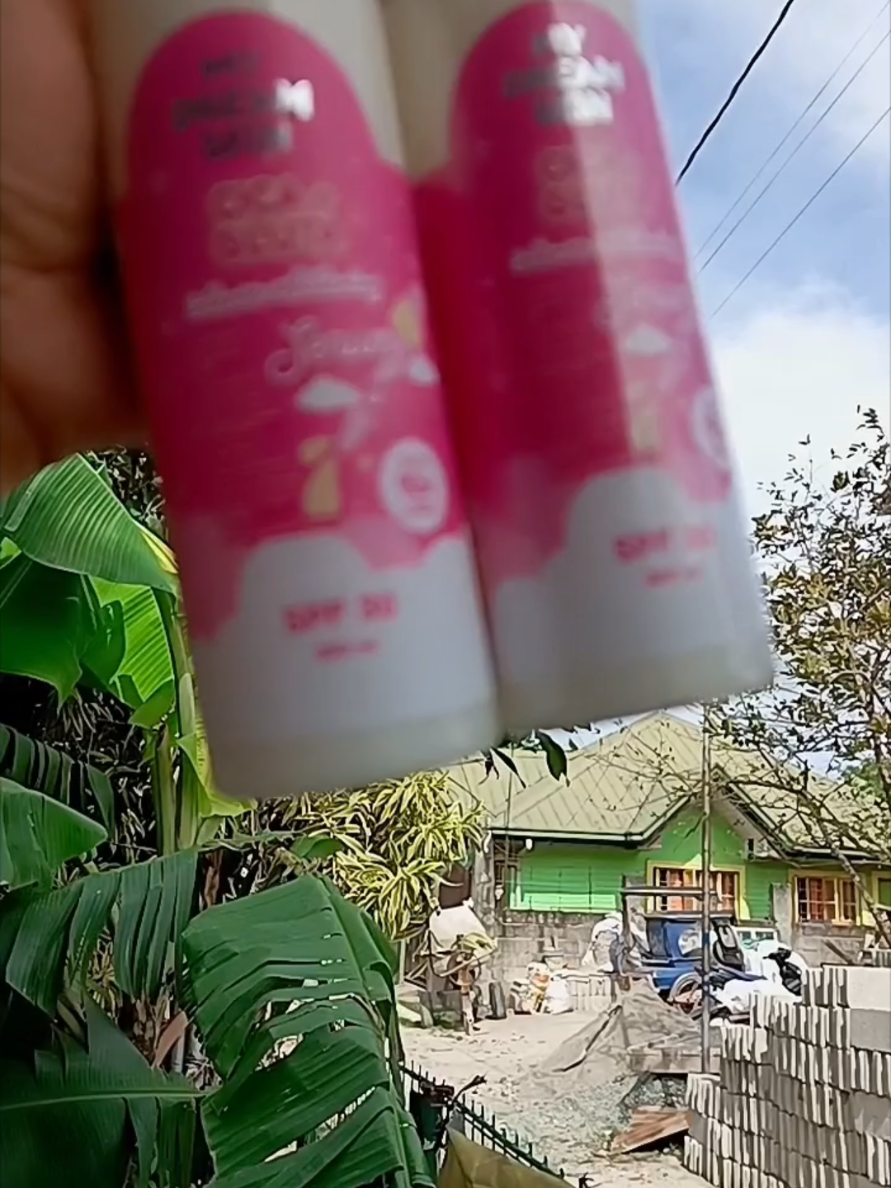 Eto yung lotion na gugustuhin ng marami dahil sa maraming benefits nito sa skin lalo na ngayong mas mainit na summer 🔆✨ Check nyo guys reviews and ratings nito sa yellow basket na nakalink kung saan ko nabili👌 #mydreamskin #cicaglutalotion #serumtypelotion #glowingskin #bodylotion #sunprotection #skincare 