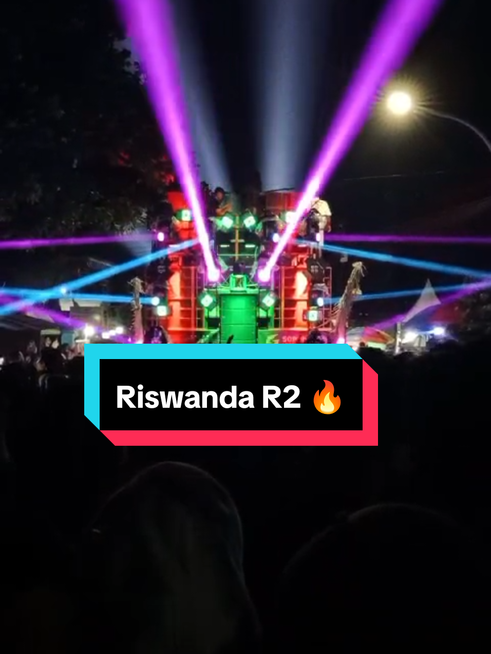 Seng peting seduluran 🤝 kabeh  loss 🔥 #karnaval2025 #karnavalsoundsystem #riswandaaudio #riswandaR2 #theradiatorkingofmalang 