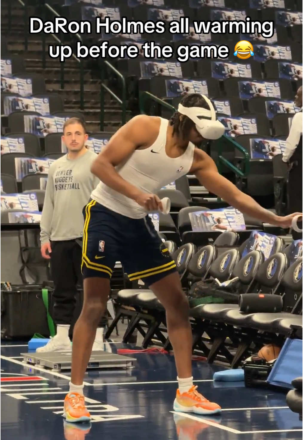 Taking the game to another level 📈 (via @_abigaiiiil) #NBA #nuggets #warmup #funnyvideo 