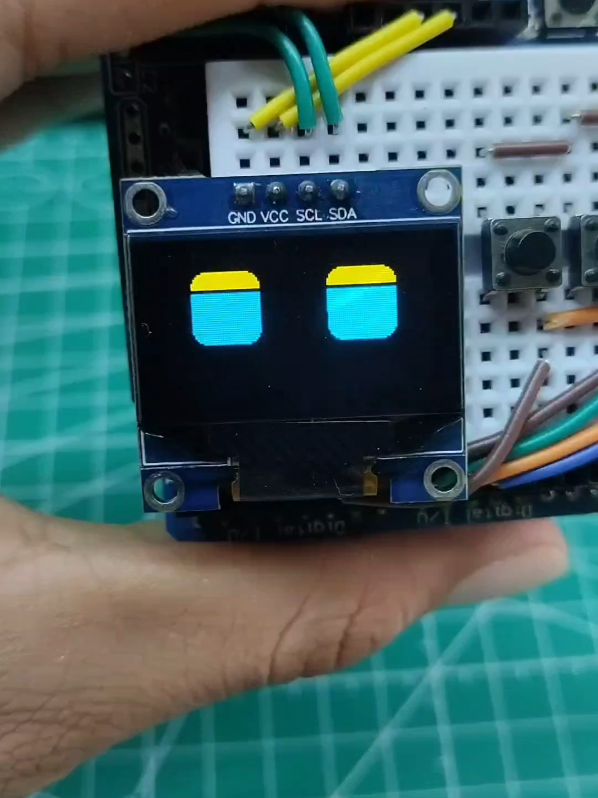 robot eye from arduino #arduinoproject #arduino #roboteye #cowsensei #LearnOnTikTok 