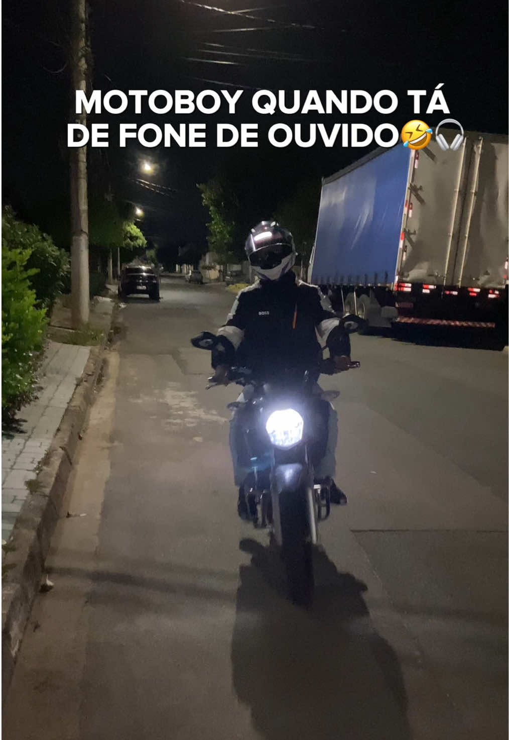 Quando nós tá de fone é triste kkk🤣🎧 #viral #motoboy #motoboydodelivery #moto #entrega 