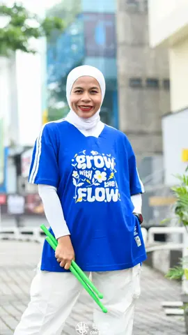 grow with the flow💙 siapa nih yg udah punya koleksi kaos seri ini😍😍 #bandungpoundfitcommunity  #poundfitindonesia  #poundprobandung 