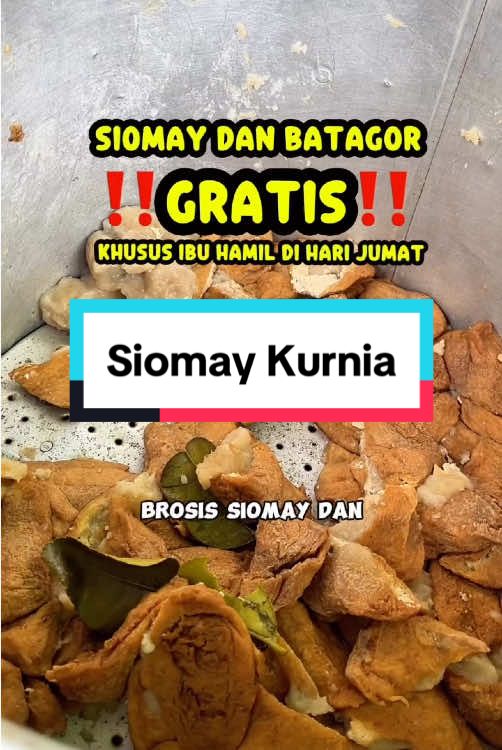 Brosis, somay ini gratis!!! Untuk ibu hamil setiap hari jumat.✨🤩 Kenalin ini Pak Rizal penjual Siomay Kurnia. Beliau berasal dari Medan dan sudah di Pekanbaru dari tahun 1998.✨ Cobain ya BroSis. 🥰✨ _ Harga Siomay Rp1.000/Pcs _ Siomay Kurnia ⏰ Setiap Hari, 07.00-13.00 WIB 📍 Jalan Jendral Sudirman, Seberang Hotel Drego _ 🔥 Ada apa di Pekanbaru? Cek review @brosispku 🌟 Cek beragam highlight di Instagram @brosispku 🍻 Ingin tampil di brosispku? Hubungi WA tim iklan @brosispku di bio 🌐 Follow juga IG: @brosiskerja @brosisdeal @brosisid @brosisproperty #brosispku #brosis #pku #pekanbaru #riau #kuliner #kulinerpku #culinary #food #foodgasm #foodporn #kulinerindonesia #kulinerindonesiaku #makan #makanenak #BrosisCemilan #BrosisPkuPekanlifePenjualSiomay #Siomay #PekanlifePakRizal #brosispkucontentagus