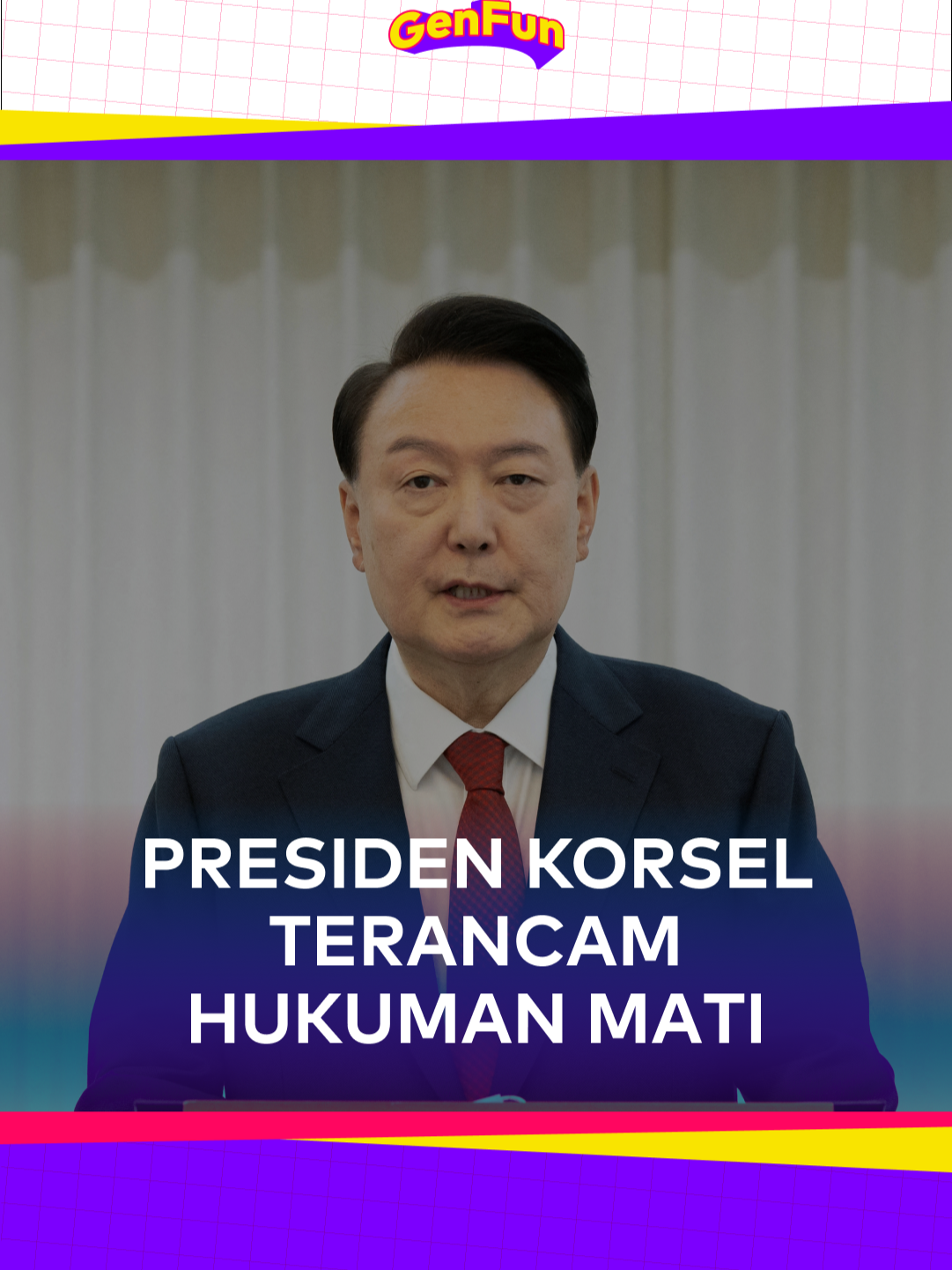 Presiden Korea Selatan (Korsel) yang dimakzulkan, Yoon Suk Yeol, ditangkap aparat penegak hukum Korsel. Ini kali kedua agenda penjemputan paksa atas Yoon dari kediaman kepresidenan, untuk diperiksa terkait deklarasi darurat militer Desember 2024 lalu. . Ini merupakan kali pertama di Korsel, kepala negara yang masih menjabat ditangkap otoritas hukum. Perintah penangkapan Yoon telah dilaksanakan pada pukul 10:33 waktu setempat, menurut laporan Badan Investigasi Korupsi untuk Pejabat Tinggi Korsel (CIO). . Jika terbukti bersalah, Yoon dibayangi ancaman hukuman mati atau penjara seumur hidup. . Siti Aisah Nurhalida Musthafa/PRMN . #YoonSukyeol #KoreaSelatan #SouthKorea #Korsel