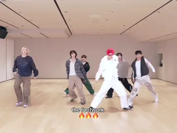 did someone say synchronization? #ifisayiloveyou #dancepractice #boynextdoor #onedoor #hybe #koz #kpop #fyp @BOYNEXTDOOR 