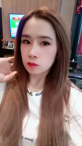 ระหว่างรอรถซ้อมพวงมาลัย #ว่างจัด #สาวอีสาน #สาวอุดร 