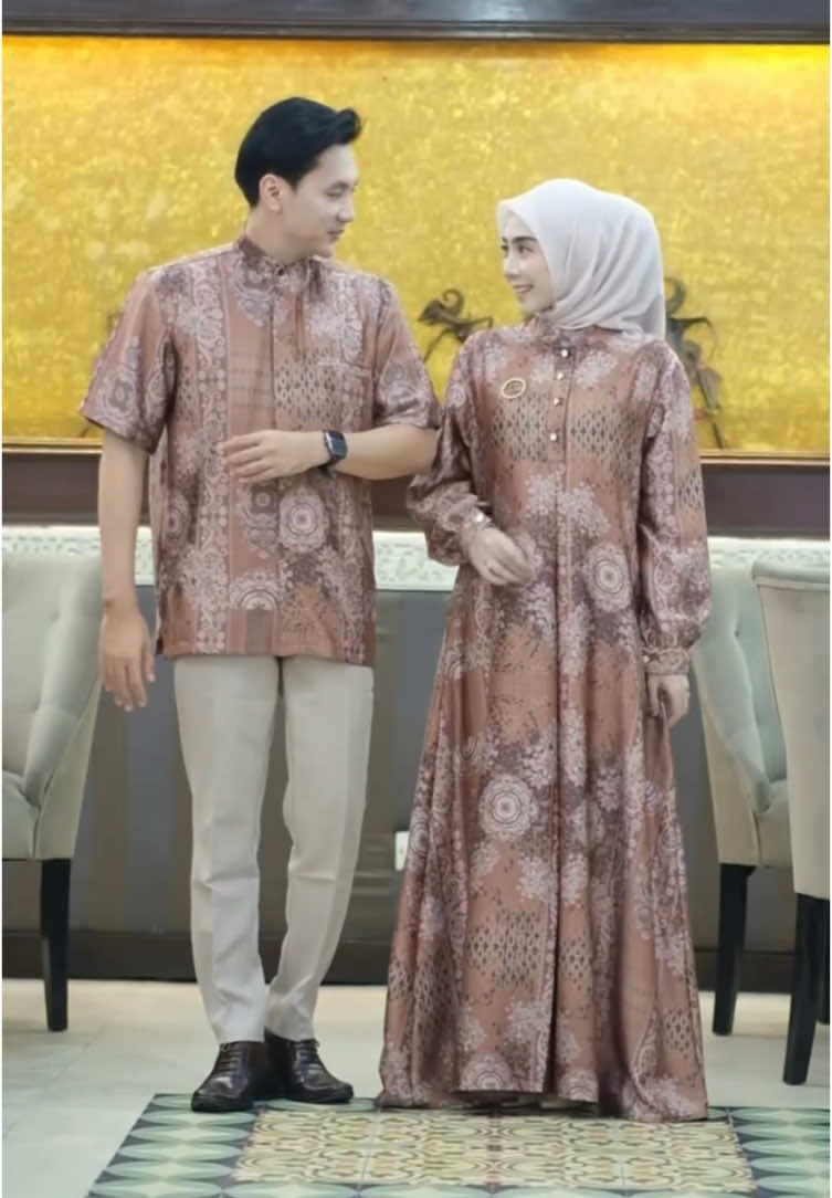 Recomended  buat set Couple motif model terbaru😍 #couple#silk#dress#koko#motif#setulussignature#motifsilk#setcouple#lebaran2025#kondangan#newarrival#terbaru#setlamaran#setlebaran#ramadhan2025#fyp