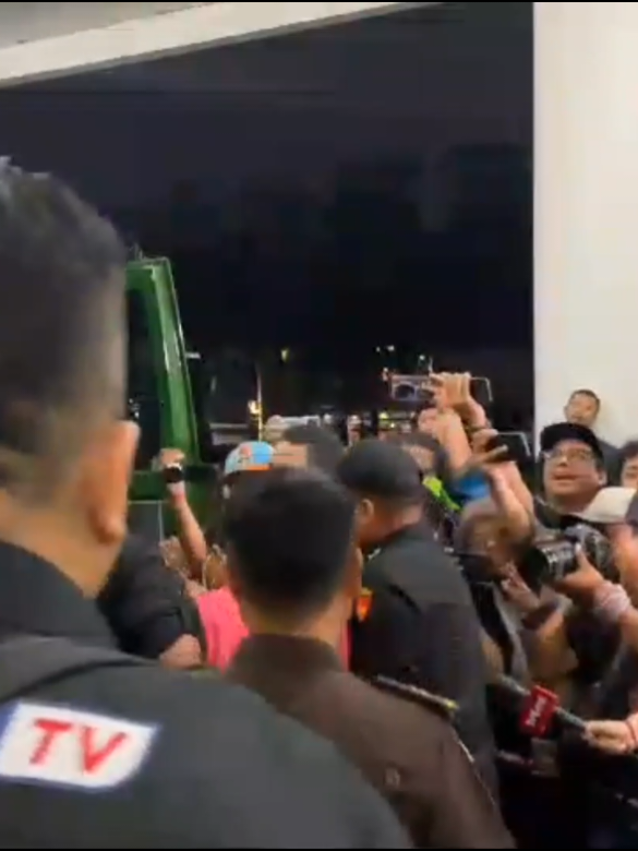 Konferensi Pers Tindak Pidana Korupsi Suap Mantan Ketua Pengadilan Negeri Surabaya, Diciduk Tim Kejaksaan Republik Indonesia#keren 