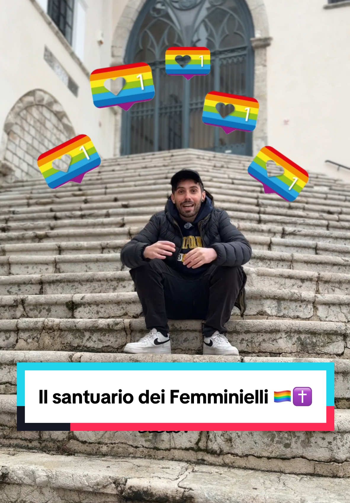 Visti i tempi che corrono, sembra assurdo da credere ma, il Santuario di Montevergine, si trova proprio in Italia 🇮🇹  È dedicato alla mamma Schiavona, la Madonna dell’inclusione che protegge da centinaia di anni la comunità LGBTQ+. Ogni anno, il 2 febbraio, proprio qui avviene la Juta dei Femminielli, un rito che celebra l’amore di ogni genere e colore 🌈💖 L’Italia riuscirà mai ad essere un paese davvero inclusivo?  Noi lo speriamo con tutto il cuore ♥️ #avellino #santuario #chiesa #lgbt🌈 #postidascoprire #postidavisitare #viaggiarecontiktok #inclusione #curiosità 