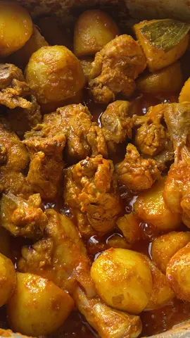 আলু দিয়ে মুরগীর মাংস 😋😋 Facebook page:Daily Dose by Kohinoor#bdtiktokofficial #followers #viewers #daily #tiktok #tasty #yummy #favourite #homemade #cooking #chicken #fypシ #flowers #foryoupage @Bangladesh TikTok 