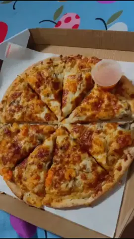 DFC RESTAURANT 0890000444 pour toutes vos commandes ! livraison à domicile  #pizzalover  #restaurant #pizza 