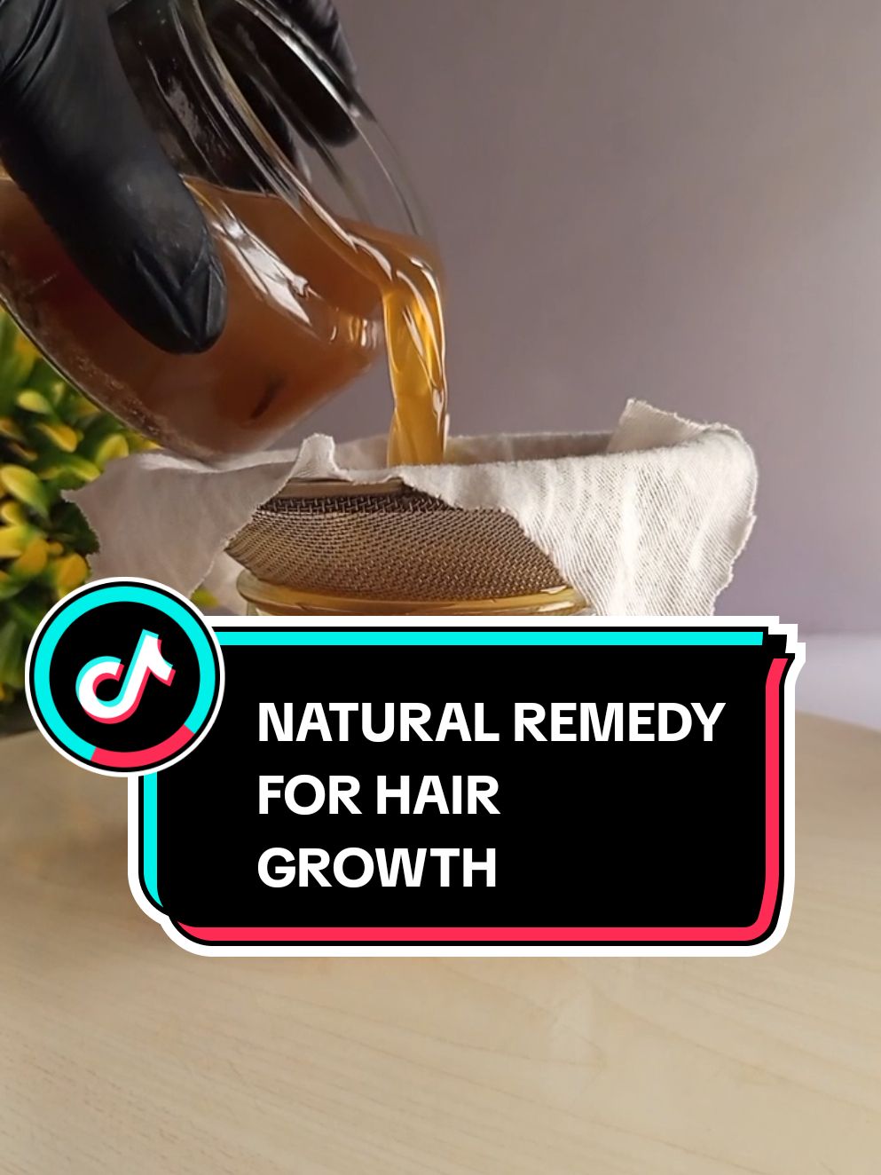 How to make hair spray for hair growth with cloves, rosemary, fenugreek and cinnamon. How to grow hair fast. How to grow hair naturally. #hair #hairloss #hairgrowth #hairspray #naturalhairspray #naturalrecipes #naturalremedy 