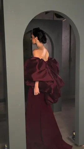 عم تصور الجمال  #جميله #جميله_السويط #في #hautecouture #عرس #عروس #pariscoutureweek #كشخه #عروس #fantazya_fashion 