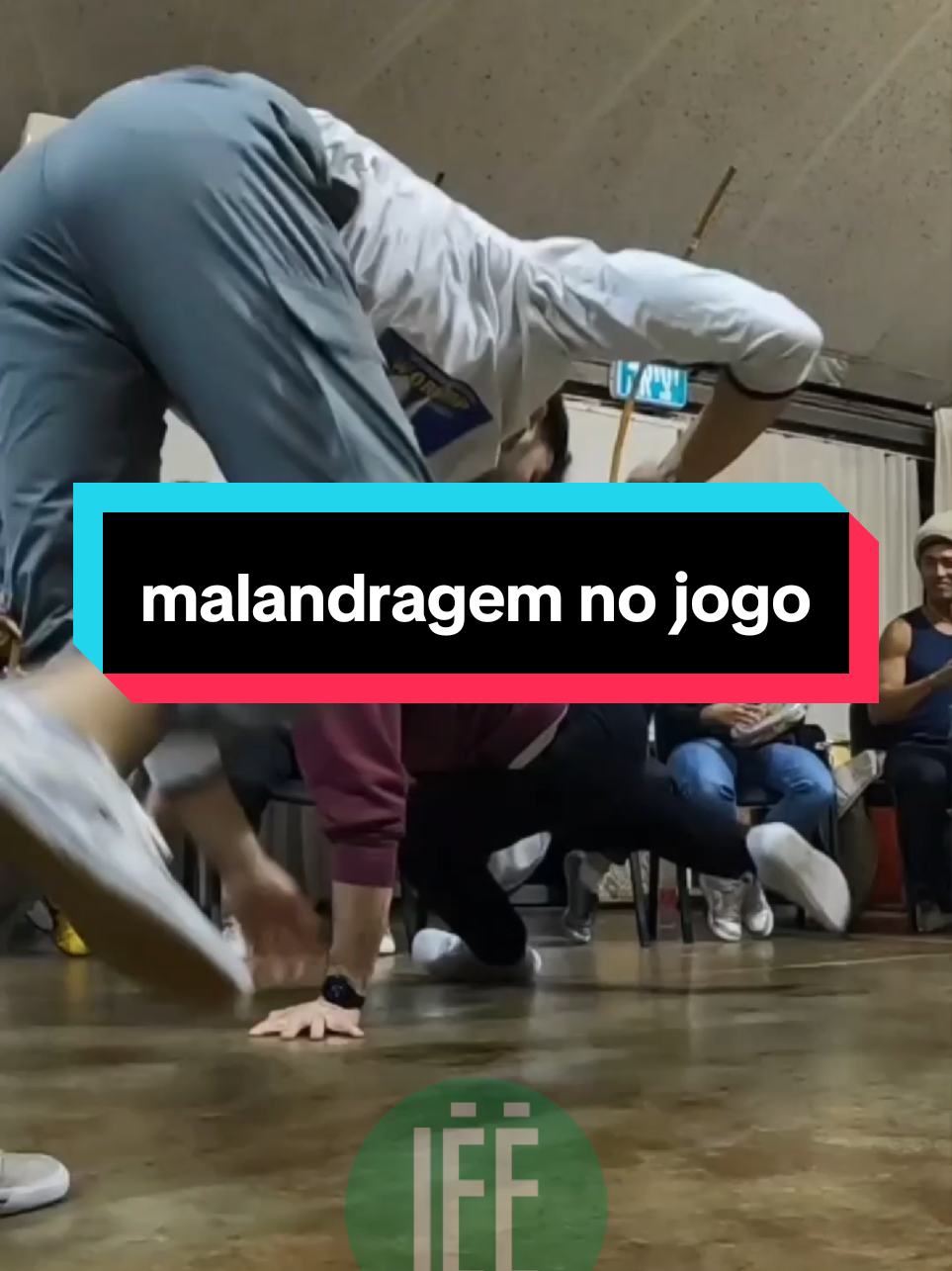 Muita malandragem no jogo. . #jogoduronacapoeira #fyy #capoeira #fy #capoeirabrasil #malandragem 