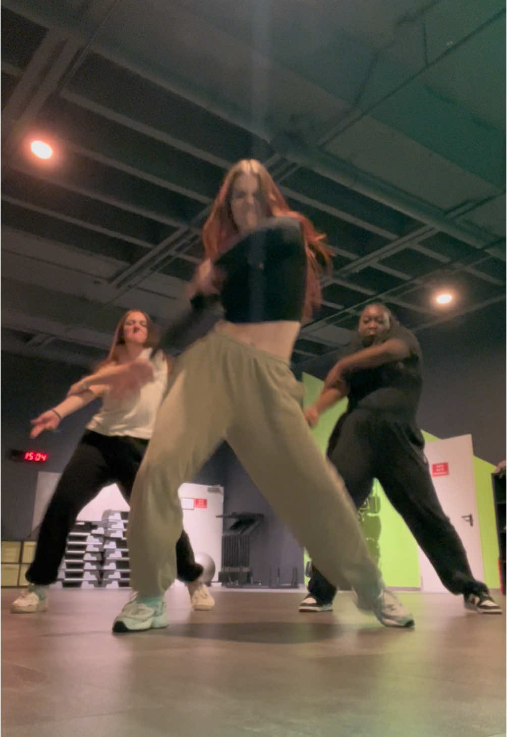 dc: @⚡️RHYTHM ATTACK & REFLECTION⚡️  @Sophiaa @Binta ✨ @Lilli Jule Rose @magda  #dance #dc #dancetrend #dancechallenge #trio #tiktokdancechallenge #choreography #rhythmattack 