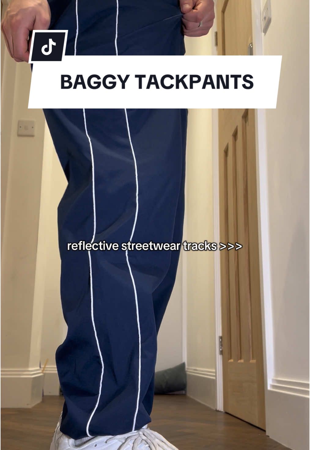 I’m 6ft wearing a size Large #streetwear #baggy #trackpants #tiktokshop #fyp 