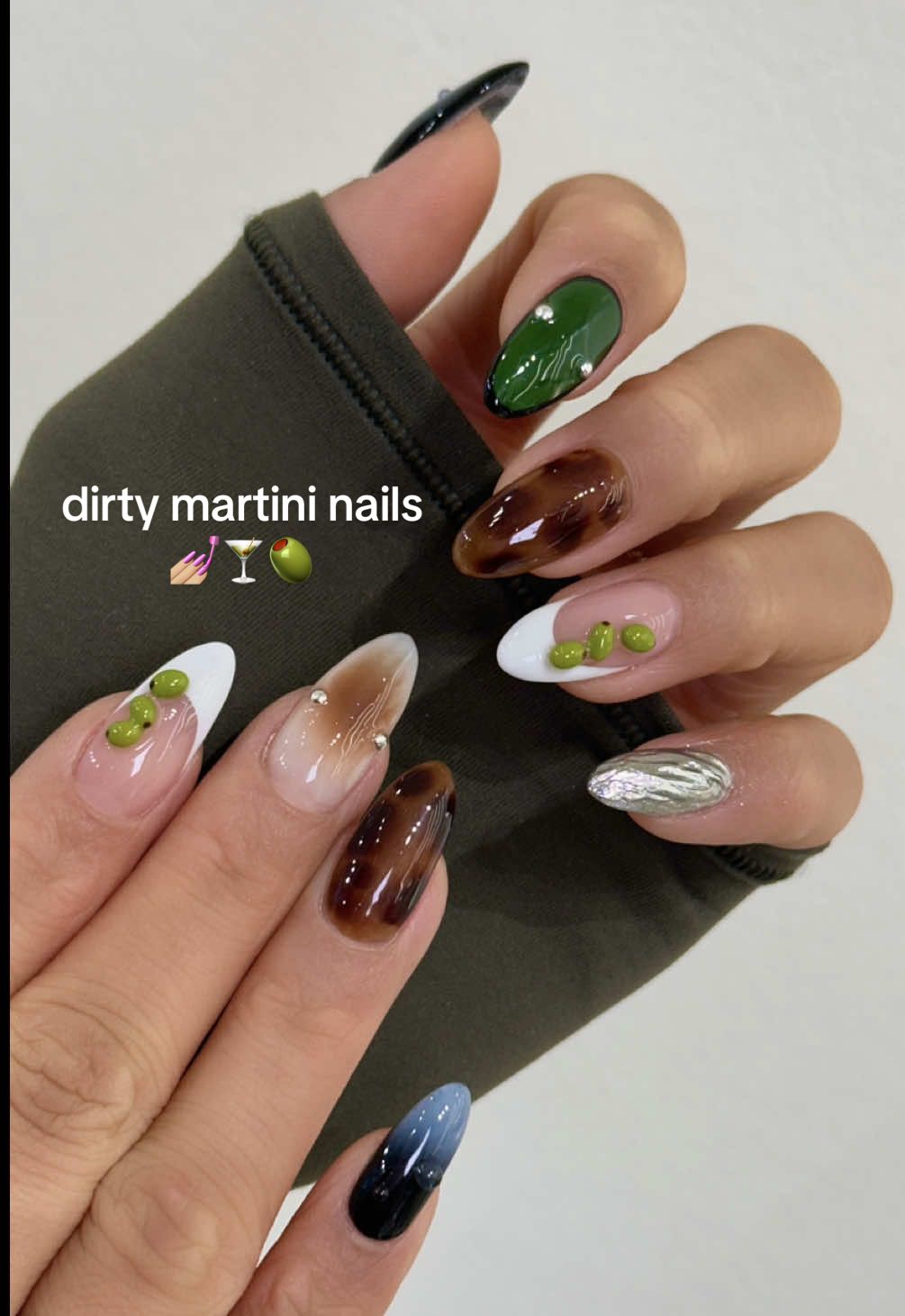 can you tell I love dirty martinis?😮‍💨🍸🫒 my FAV set of gel nails to date just wow #gelnails #gelnailart #nailsart @Ds studio 