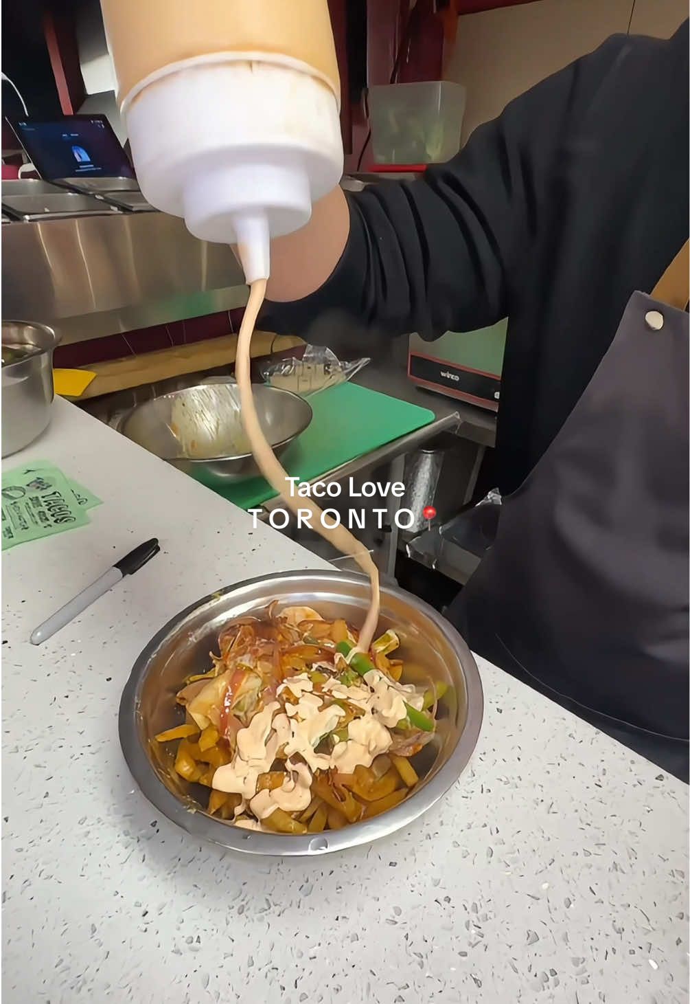 It's like a mexican poutine 😍 SOO good. 10/10. Have you tried it?  @Taco Love in Kensington Market📍  214 Augusta Ave. Toronto  #torontorestaurants #torontofood #torontofoodspots #mexicanfoodtoronto #torontomexicanfood #tacos #Foodie 