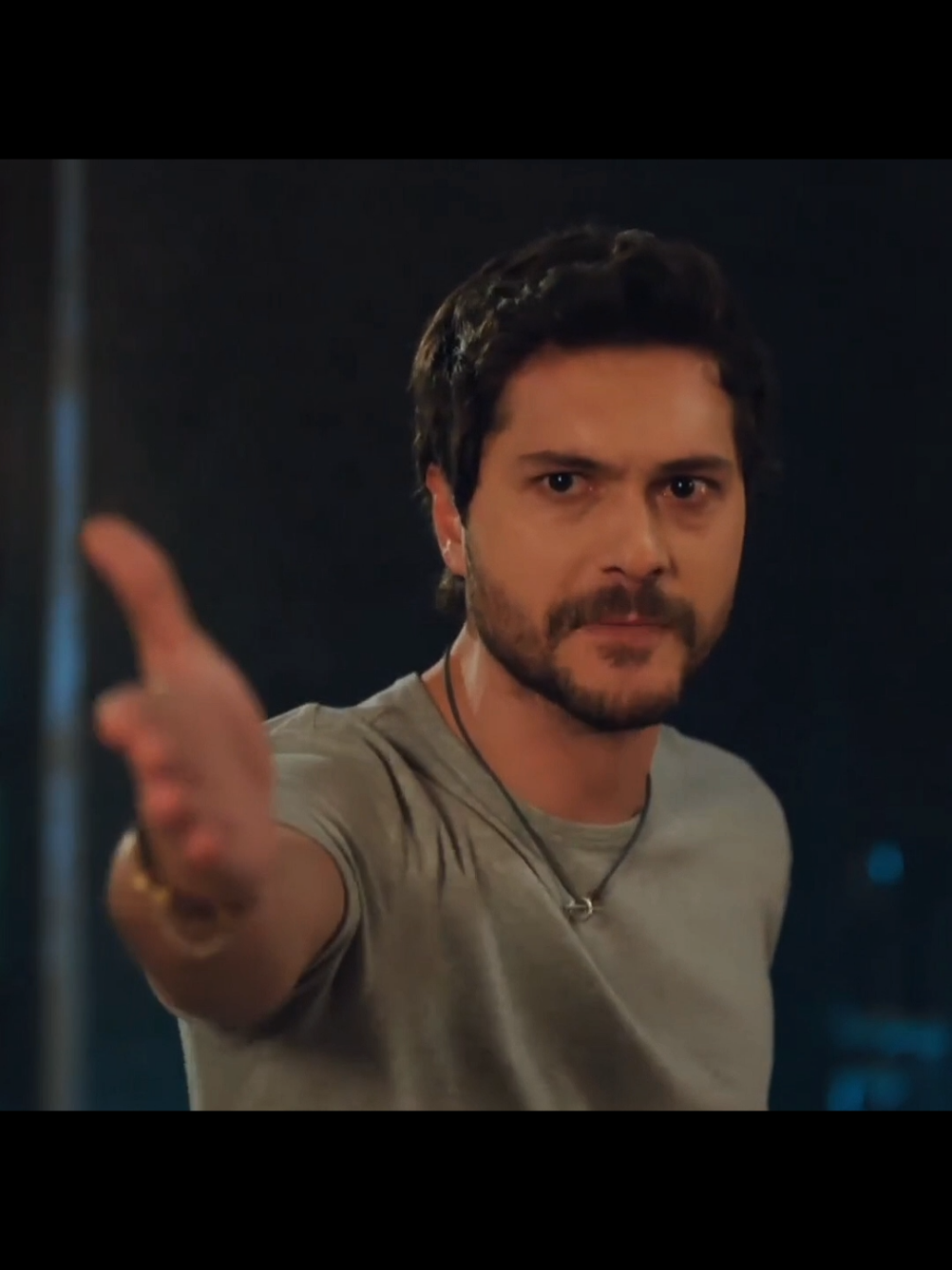 Civan degil de sanki Akgün Gökalp Taskin konusuyor #leyladizi #cemrebaysel #alperenduymaz #sonyaz #akgüngökalptaşkın #dizifilmreplikleri #halilibrahimceyhan #turkishdrama #turkishseries #keşfet #fypシ゚ 