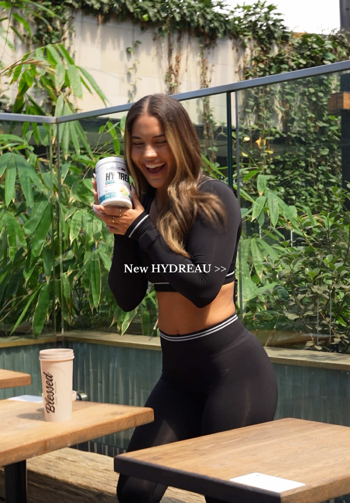 introducing new HYDREAU ✨💧 @ehplabs code / KELSIE Made to support hydration, filled with electrolytes & vitamins. Helps with faster recovery, has no sugar or caffine & tastes amazing! (My fav is kiwi strawberry )  my new daily essential for sure    Available now 💙