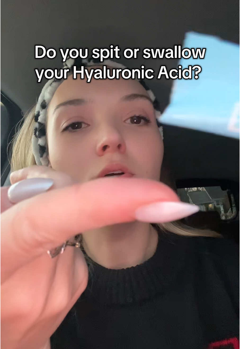 For a minty fresh and moisturized mouth- portable hyaluronic acid mouthwash with castor oil and probiotics to clean and soothe the mouth. #oralcare #freshbreath #hyaluronicacid #mouthwash #wellness 