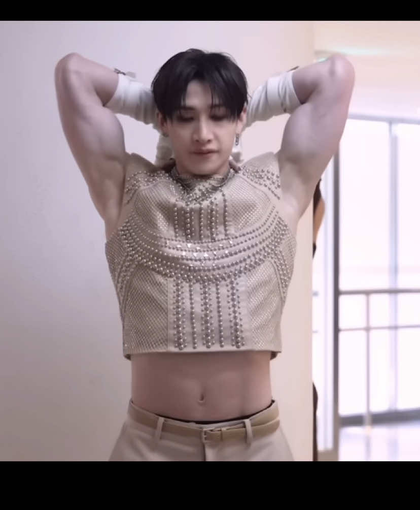 Drooling right now, don’t mind me😔#chan #bangchan #christopherbang #skz #straykids #skztalker #stay #viral_video #fyp #foruyou #fouryoupage #hot 