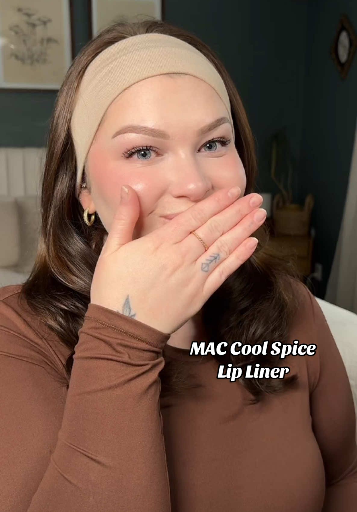 Trying MAC’s new Cool Spice Lip Liner on fair skin w neutral undertones! Creators in photos used @Lucy Mae @GABRIELLE @Erin Parsons (jealous it looks so good on yall😭) #maccosmetics #coolspice #lipliner #fairskin #fairskinmakeup #paleskin #paleskinmakeup #foundation #fullcoverage #review #dryskin #texturedskin #redness 