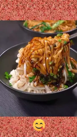 The Simple and Delicious Scallion Oil Noodles #asia #indonesia #japan #food #comida 