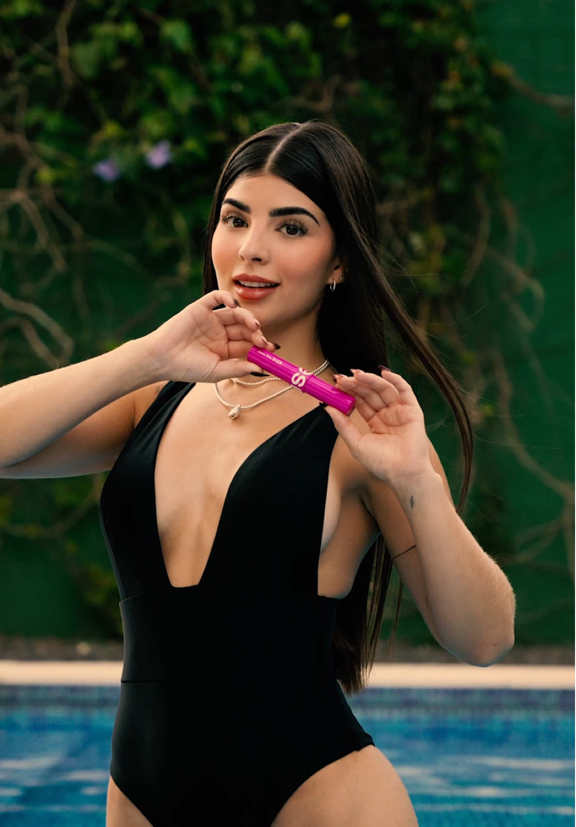 Hermana tenía que subirlo aquí y puedo decir que no voy a cambiar este rimel POR NADAAA, lo amo😮‍💨