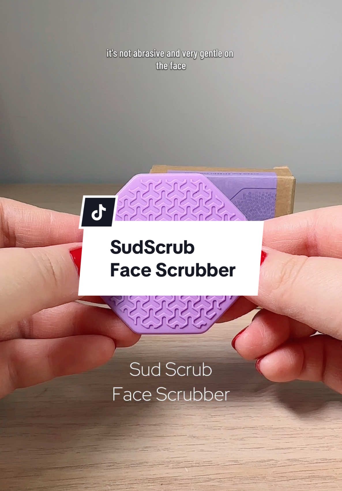 This Sud Scrub face scrubber is amazing! It is very gentle and exfoliates! @Sud Scrub® #sudscrub #sudscrubfacescrub #exfoliate #skincare #cleansingtools #facescrubber #skincaremusthaves 